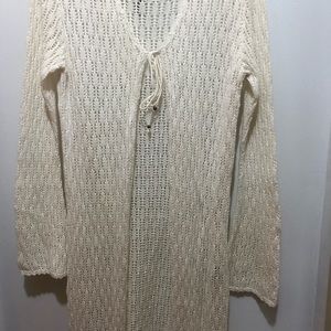 Lone crocheted topper